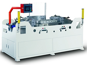 Máquina para fabricación de núcleo de radiador para automóviles
