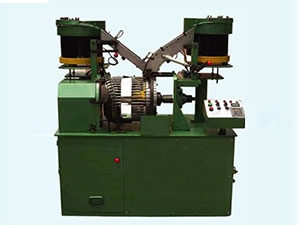 Máquina de ensamblaje de remaches ciegos
